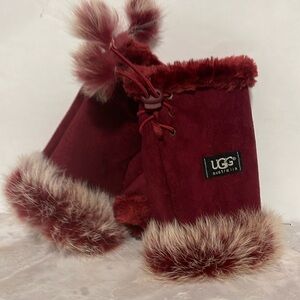 Ugg Australia faux fur fingerless gloves in Maroon
